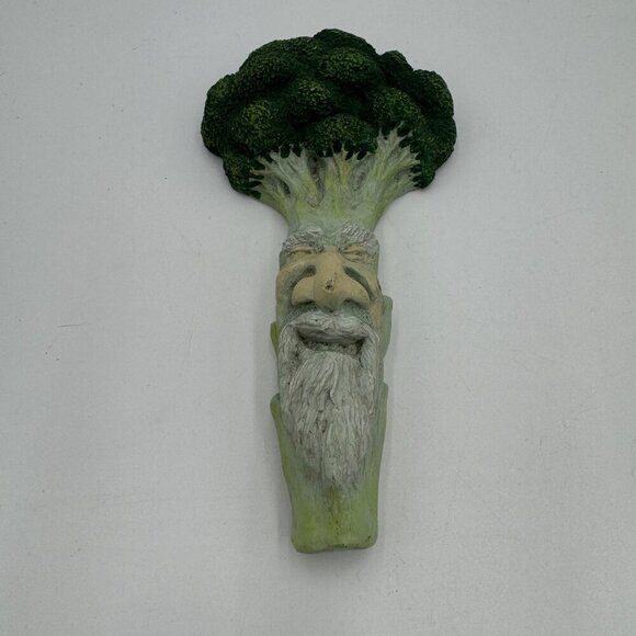 R Vandamme Anthropomorphic Folk Art Broccoli Man Sculpture  Signed  8" - Picture 1 of 12